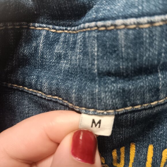 Hydraulic cropped distressed denim jacket - Picture 7 of 14